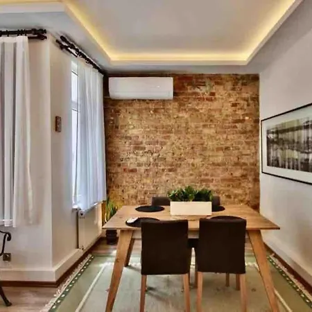Apartamento Taksim / Cihangir Otto Palace *